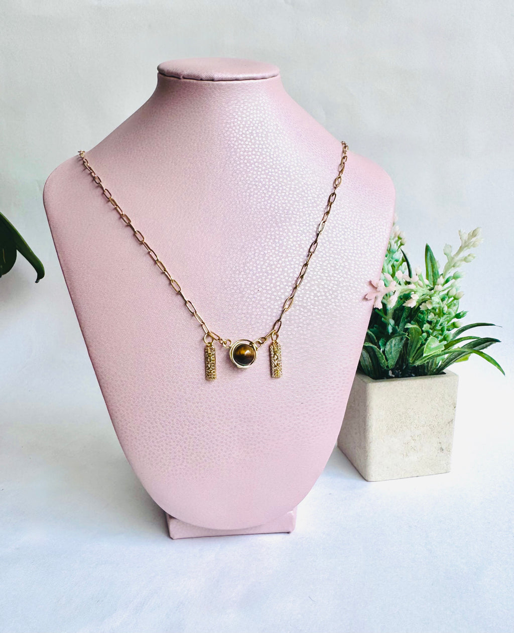 Collar ojo tigre love