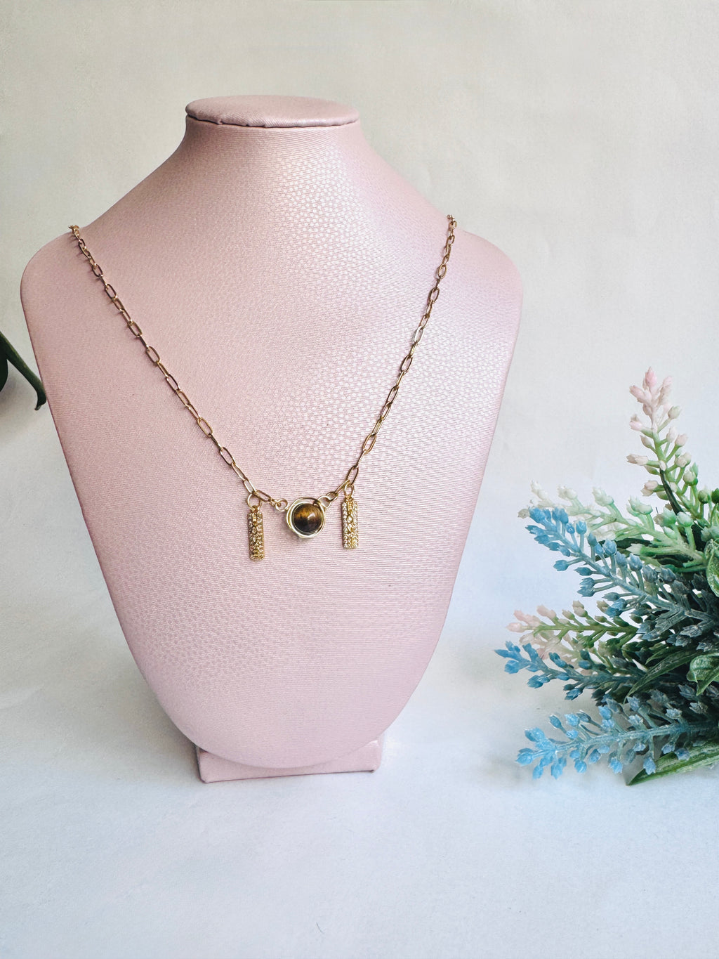 Collar ojo tigre love