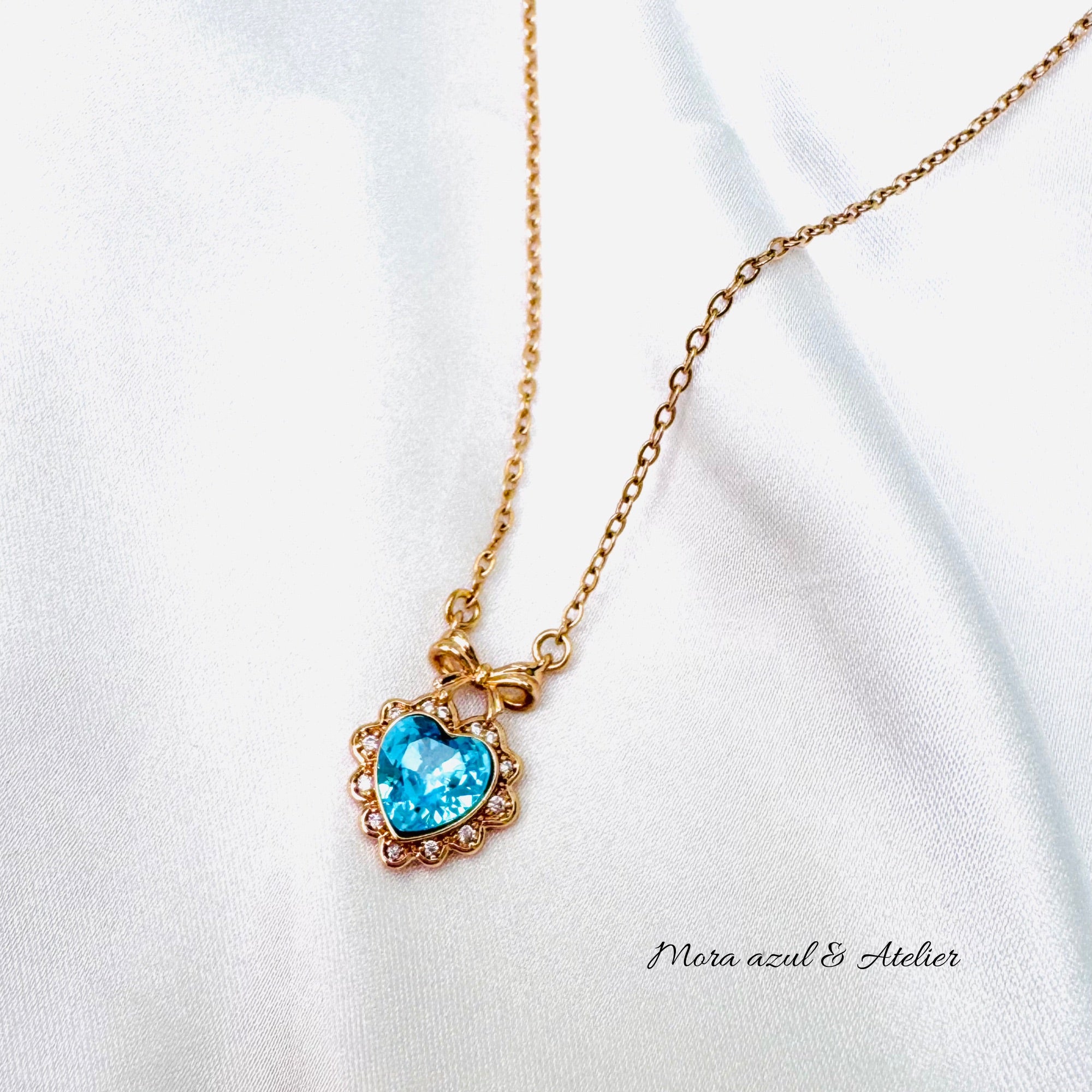 Collar corazón turquesa