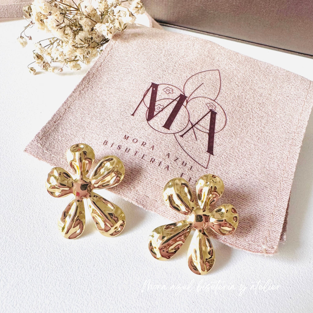 Arete flor Margarita