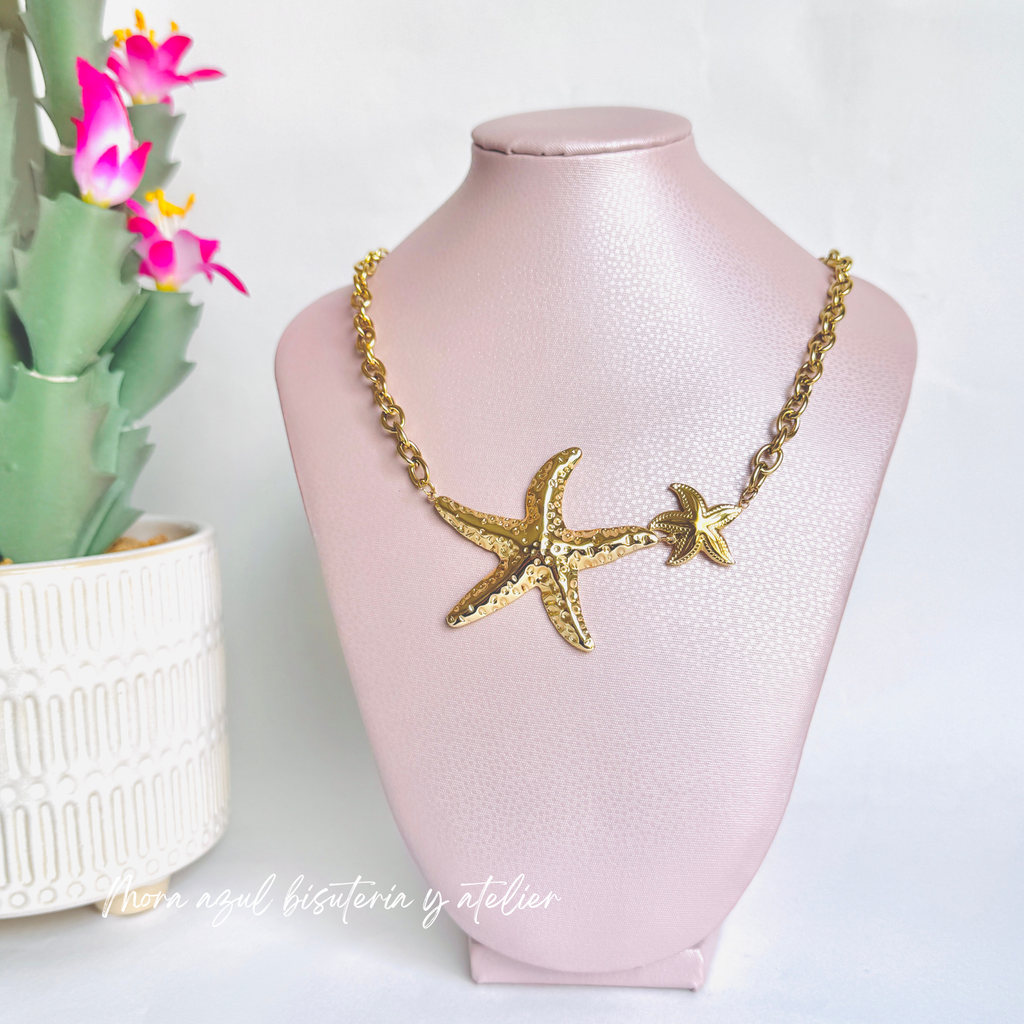 Collar estrellas doradas