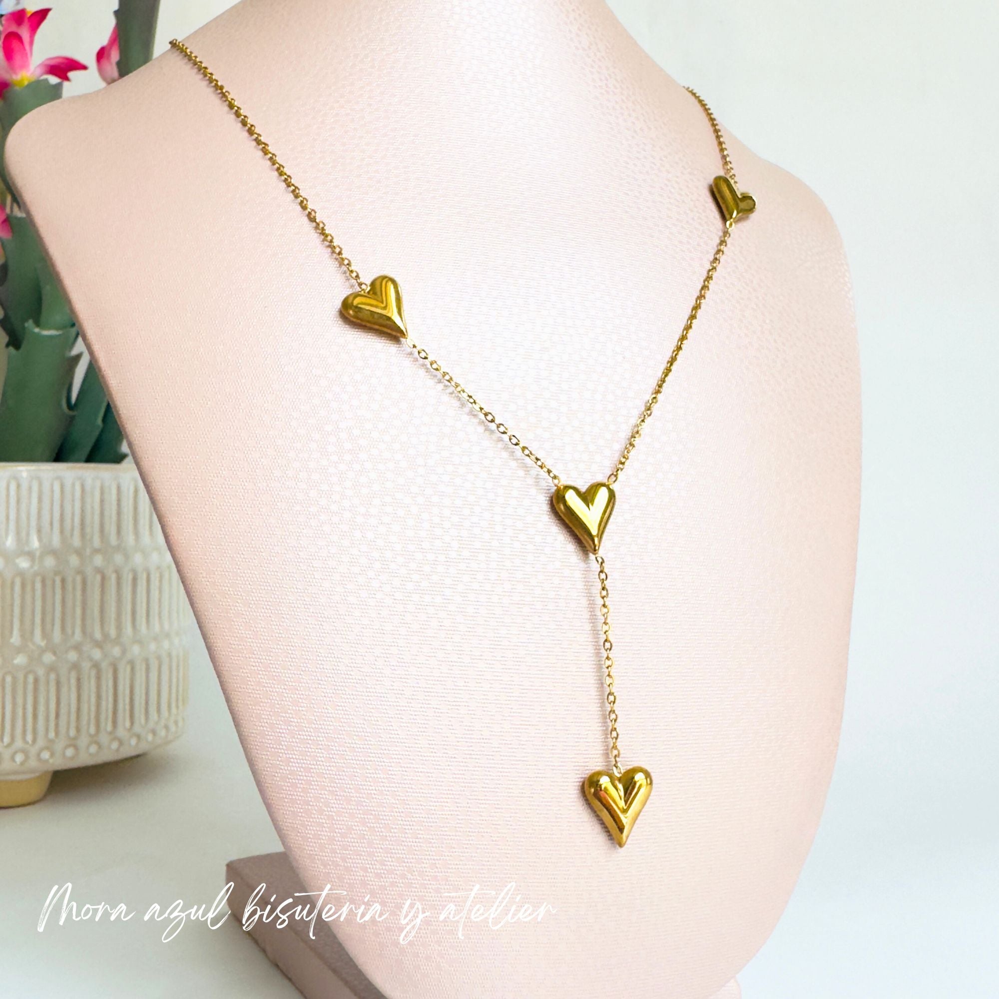Collar corazones alargados
