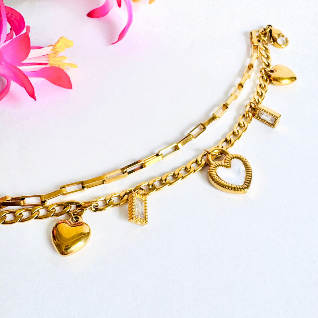 Pulsera doble de corazones